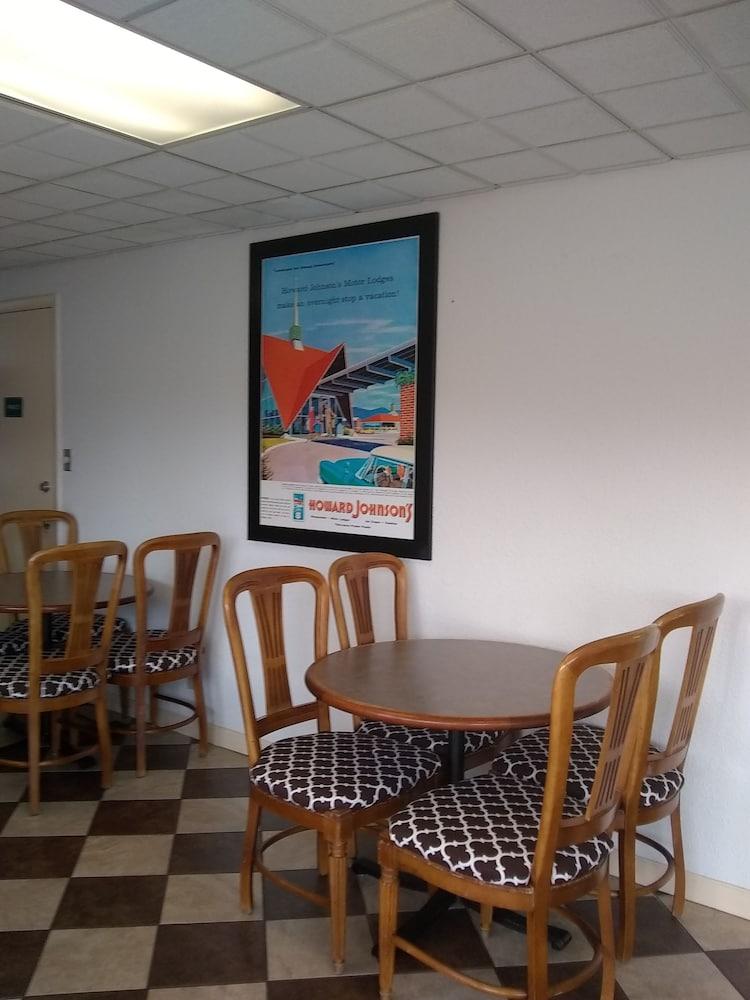 Howard Johnson By Wyndham Virginia Beach Exterior foto